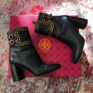 TORY BURCH HOLDEN STUD BOOTIE LEATHER 6.5